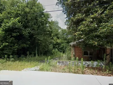 Residential Lot in Growing Area