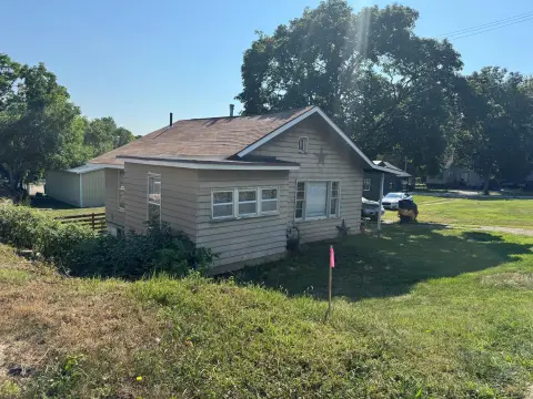 Englewood Investment Opportunity: Commercial Lot