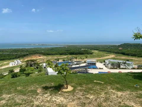 Residential Lot in Coastal Club
