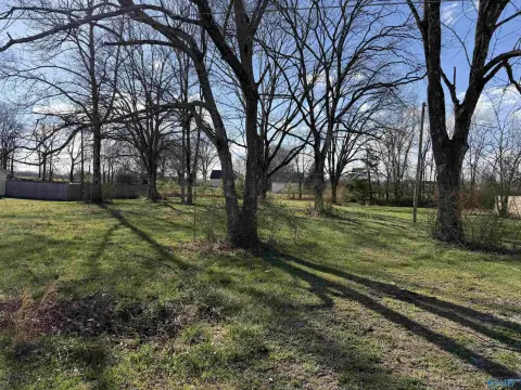 Residential Land in Moulton, AL