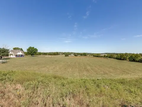 Land Available in Valley View