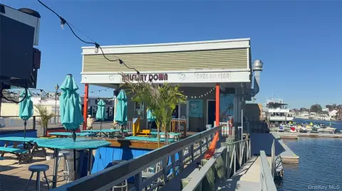 Waterfront Restaurant with Outdoor Dining