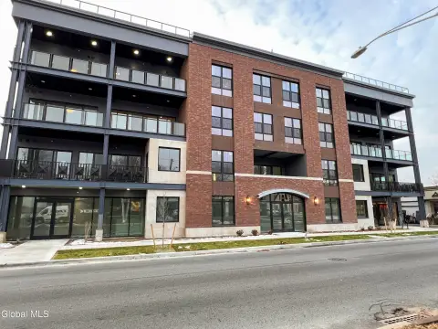 New Mixed-Use Commercial Building