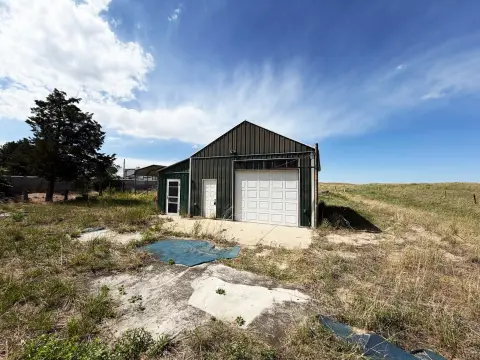 Vacant Land with Workshop Shop