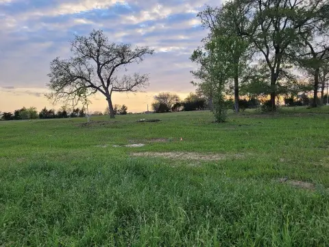 Unrestricted Acreage with Water Well