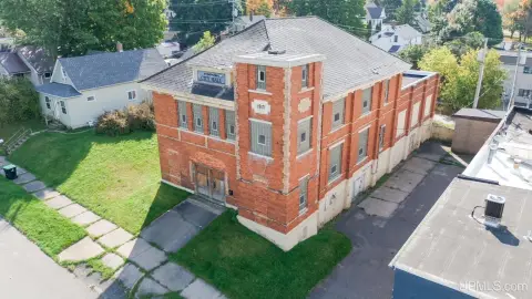 Historic Commercial Building, Iron River
