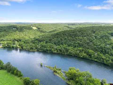 Ozark Acreage with River Access