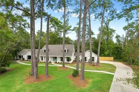 Renovated Duplex With Separate Home
