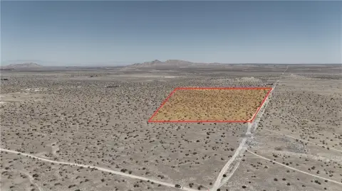 Expansive Land in Black Butte