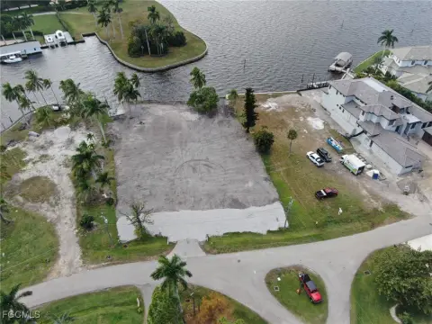 Waterfront Lot Ready for Construction