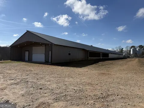 Newell Breeder Farm on 23+ Acres