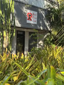 Established Bradenton Industrial Property