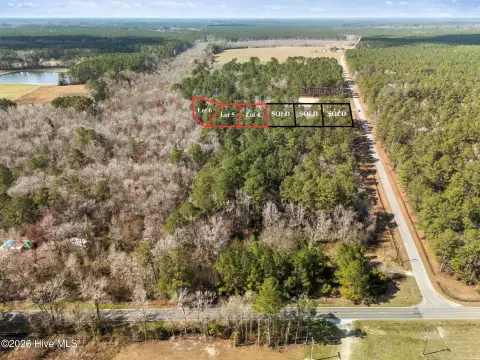 Half-Acre Lot in Burgaw, NC