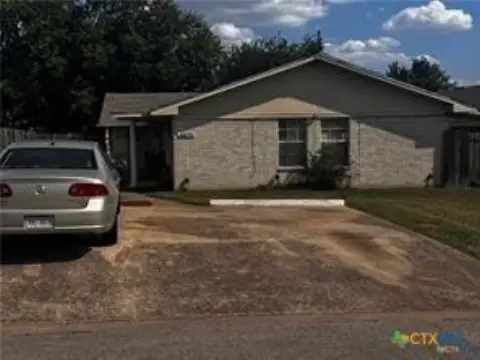 Duplex with Updated Roof
