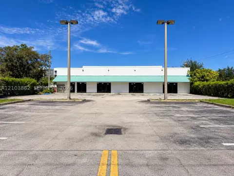 Corner Retail Suite