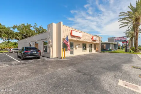Auto Shop With Detached Garage