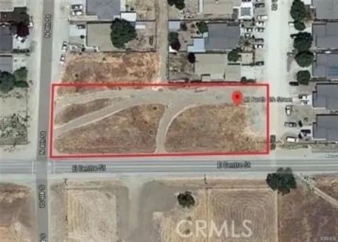 Commercial Lot in Downtown Shandon
