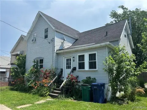 Multifamily Portfolio with Vacant Lot
