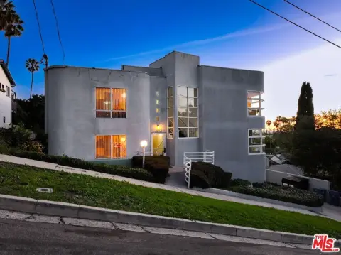 12-Unit Apartment Building