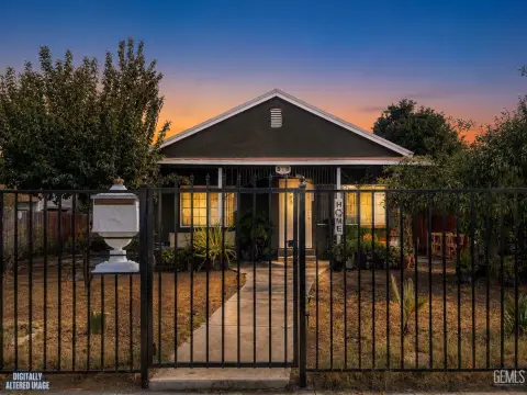 Duplex With Separate Studio