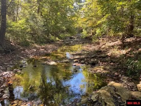 Secluded 612-Acre Hunting and VRBO Land