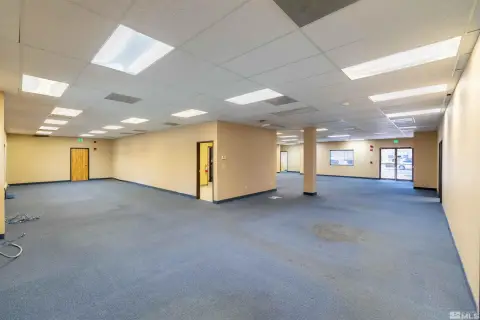 End-Unit Office Suite