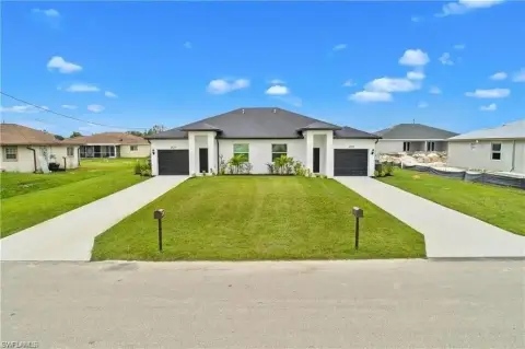 New Duplex in Lehigh Acres