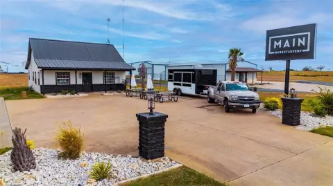 Office Space Near White Bluff