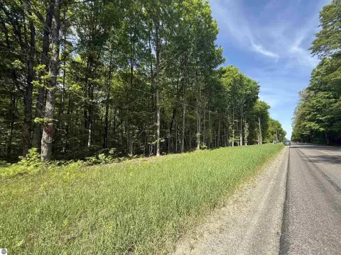 Ten-Acre Recreation Land with Driveway