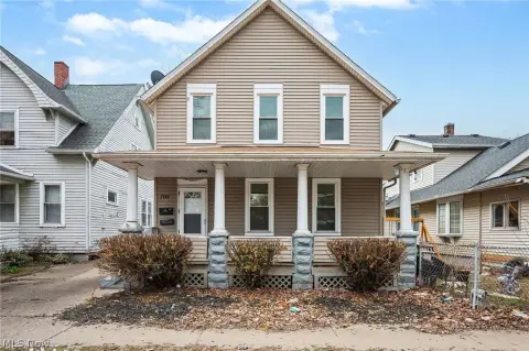 Fully Leased Duplex Investment