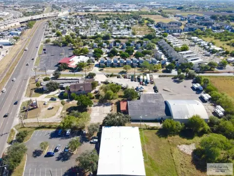 Multi-Tenant Mixed-Use Property