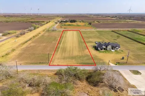 Residential Lot in Lozano, TX