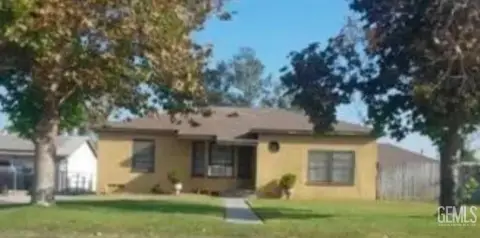 Two-Home Duplex Horse Property