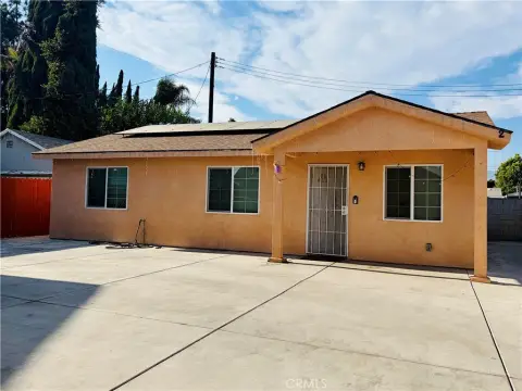 Upgraded Duplex Residence