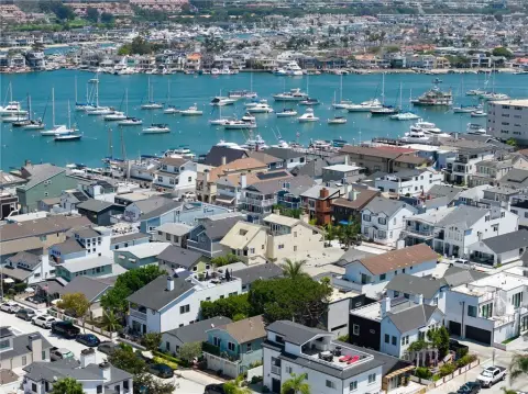 Updated Duplex Near Harbor