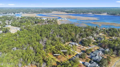 Large Homesite in Lockwood Folly