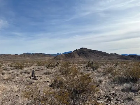 Two-Acre Lot in Dolan Springs