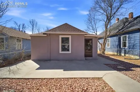 Duplex with Detached Cottage