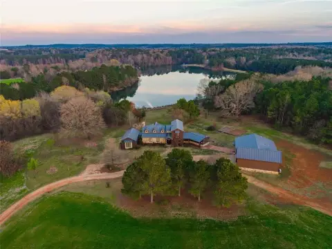 Cross Pines Lake Retreat