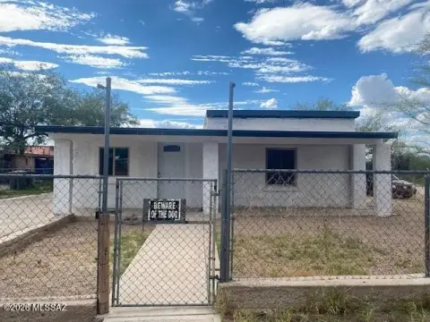 Spacious Duplex in Tucson, Arizona