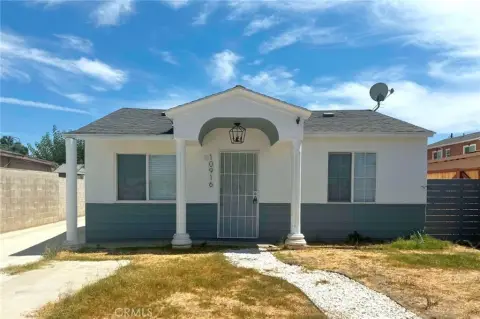 Updated Duplex Front Residence