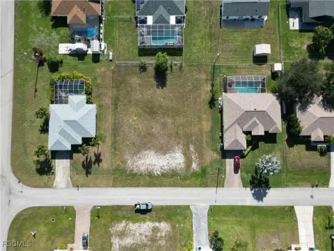 Oversized Lot in Cape Coral