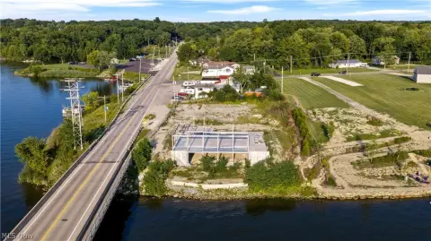 Lakefront Commercial Land