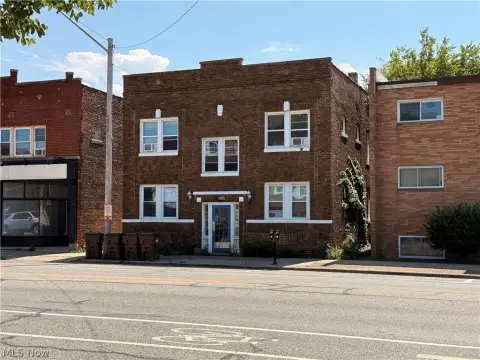 12-Unit Brick Apartment Building