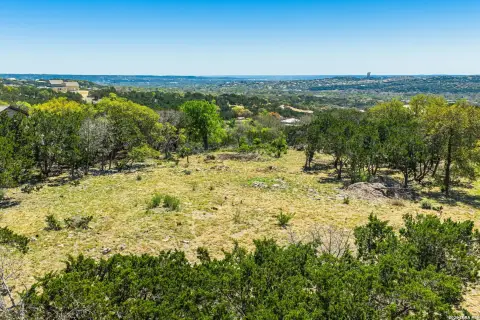 Kerrville Acre Lot with Views