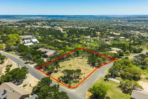 Kerrville Acre Lot with Views