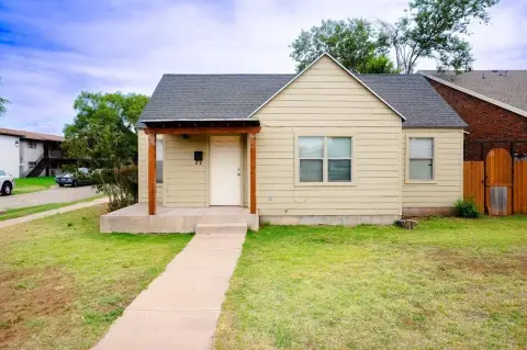 Three-Unit Triplex Property