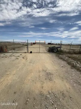 Expansive Rosamond Parcel with Solar