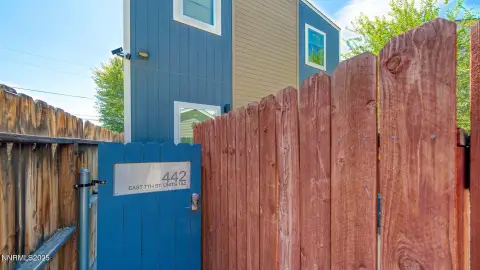 Modern Duplex Near UNR