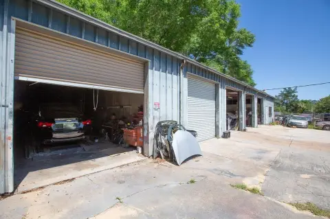 Renovated Commercial Building on Woodville